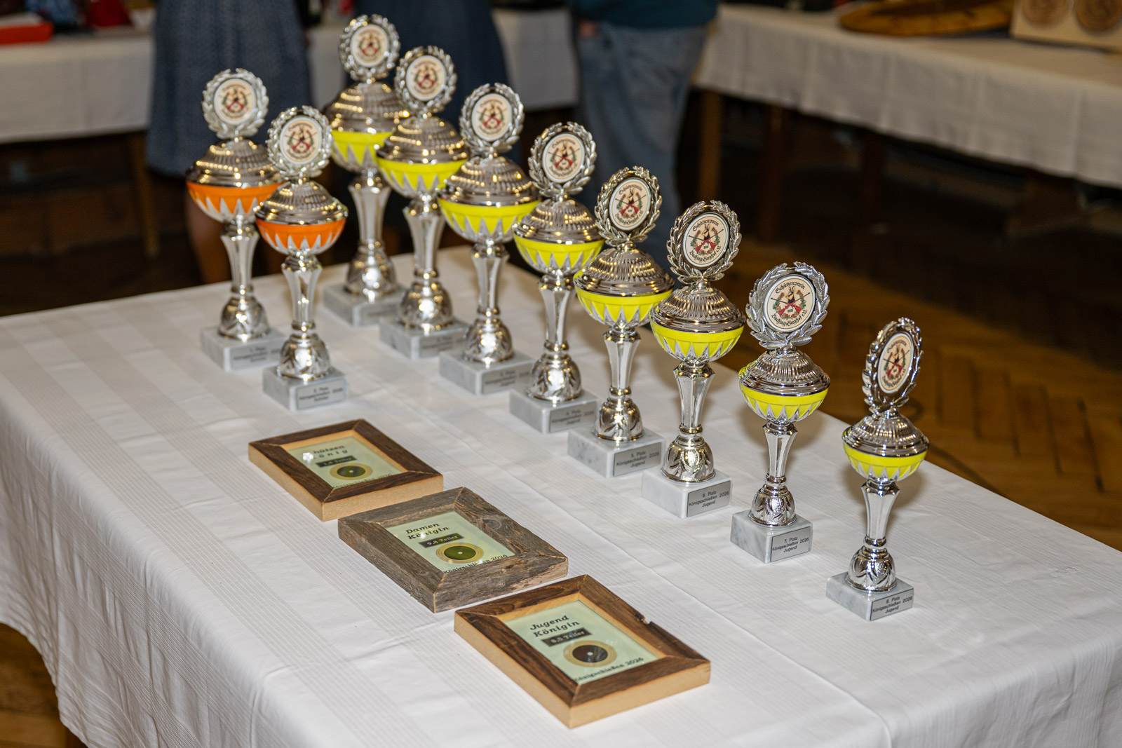 Pokale und Bilder Diziplinen und Könige